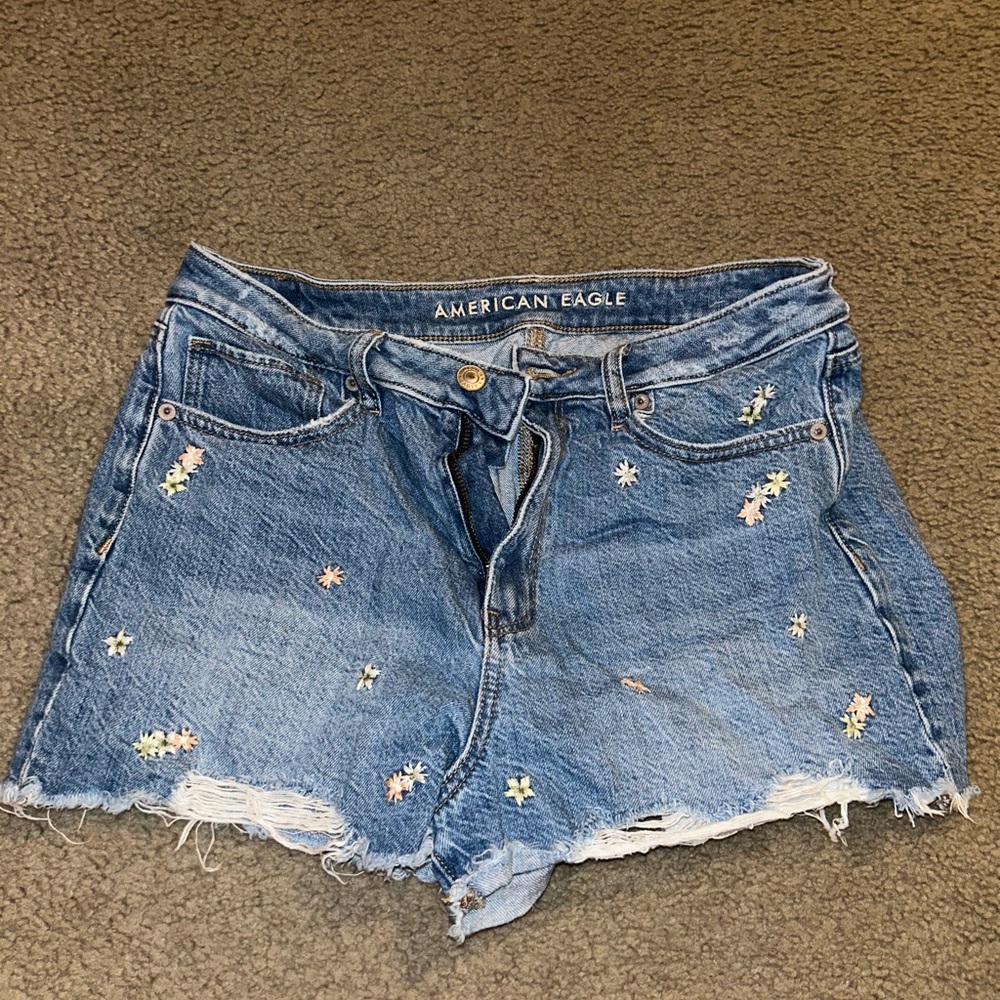 American Eagle Brand women’s Jean shorts Sz 8